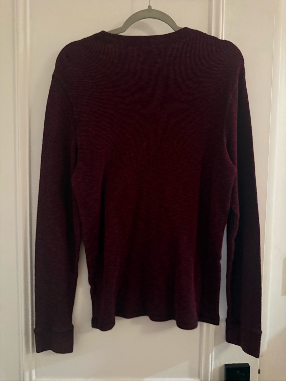 Express Men's Burgundy Heather Long-Sleeve Crewneck - Picture 2 of 3